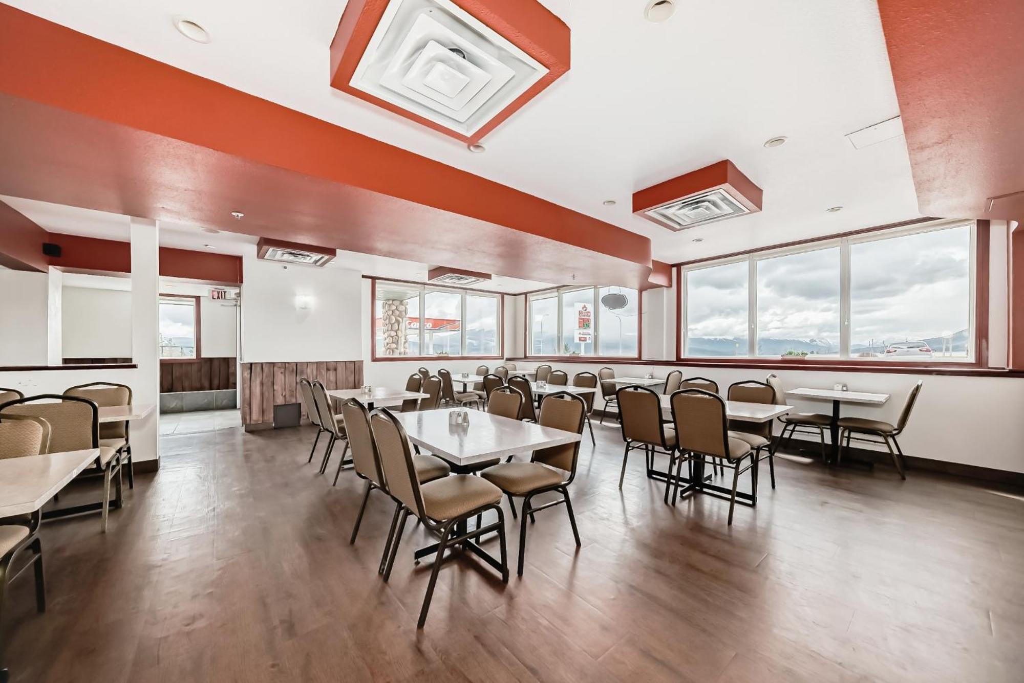 Grande Cache Inn & Suites Ngoại thất bức ảnh
