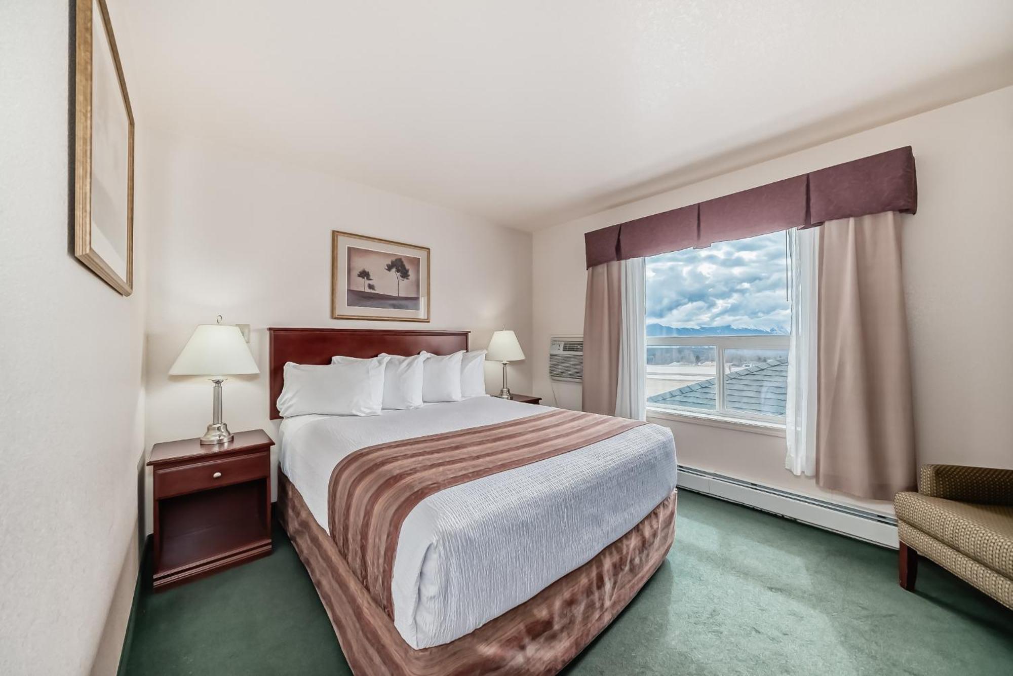 Grande Cache Inn & Suites Ngoại thất bức ảnh