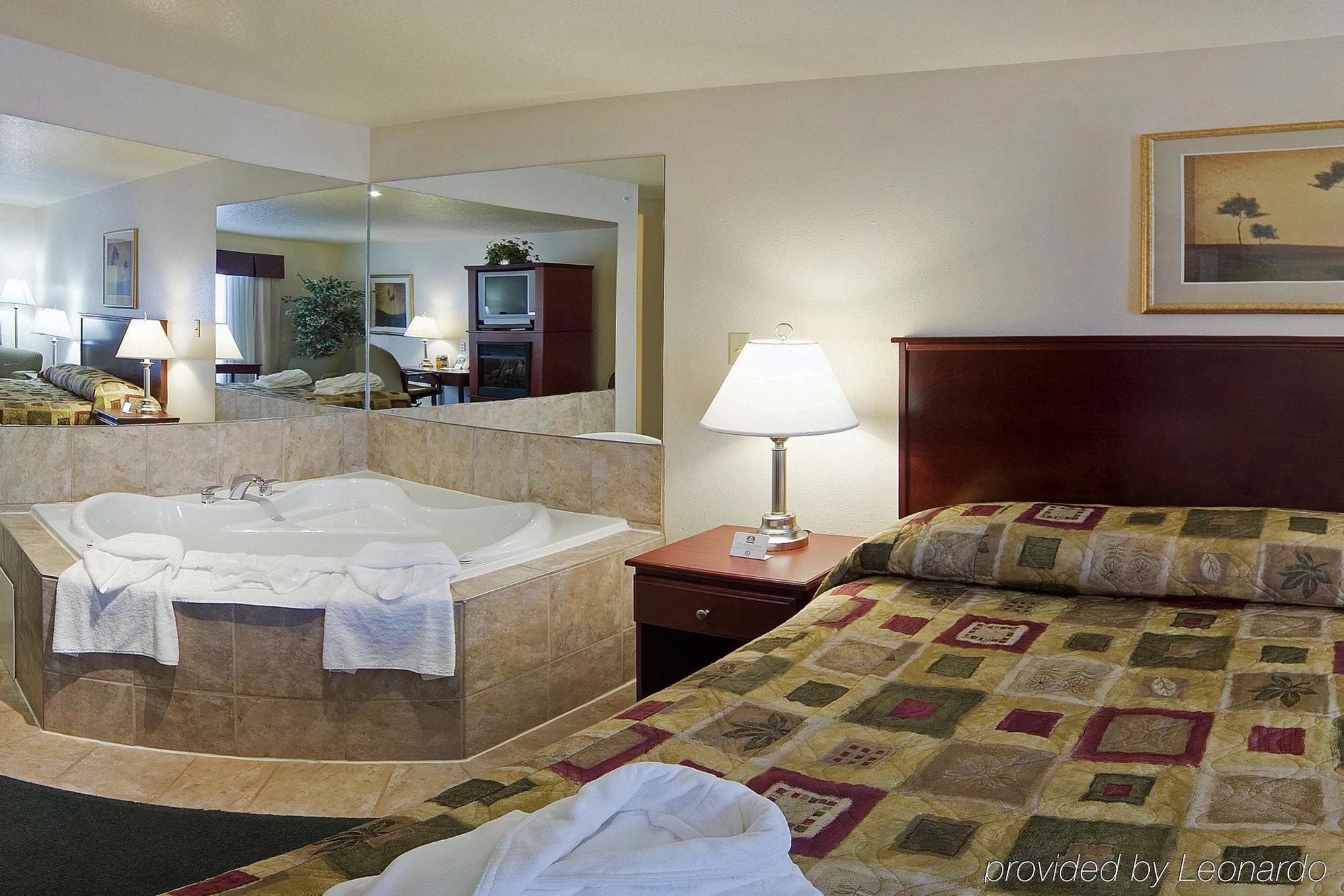 Grande Cache Inn & Suites Phòng bức ảnh
