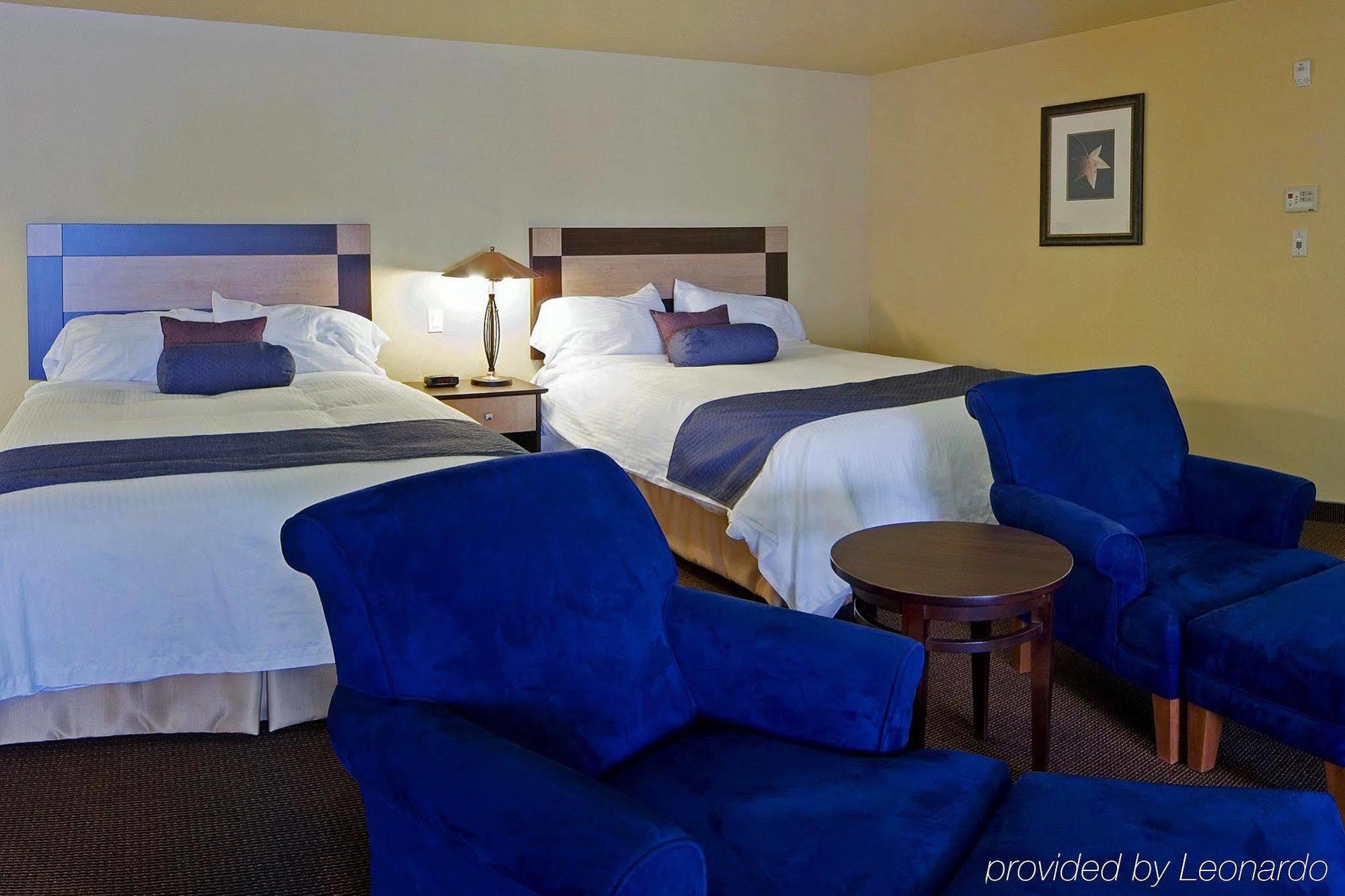 Grande Cache Inn & Suites Ngoại thất bức ảnh