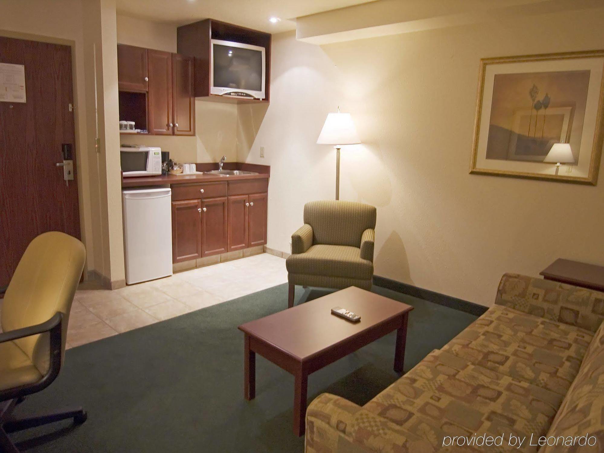 Grande Cache Inn & Suites Phòng bức ảnh