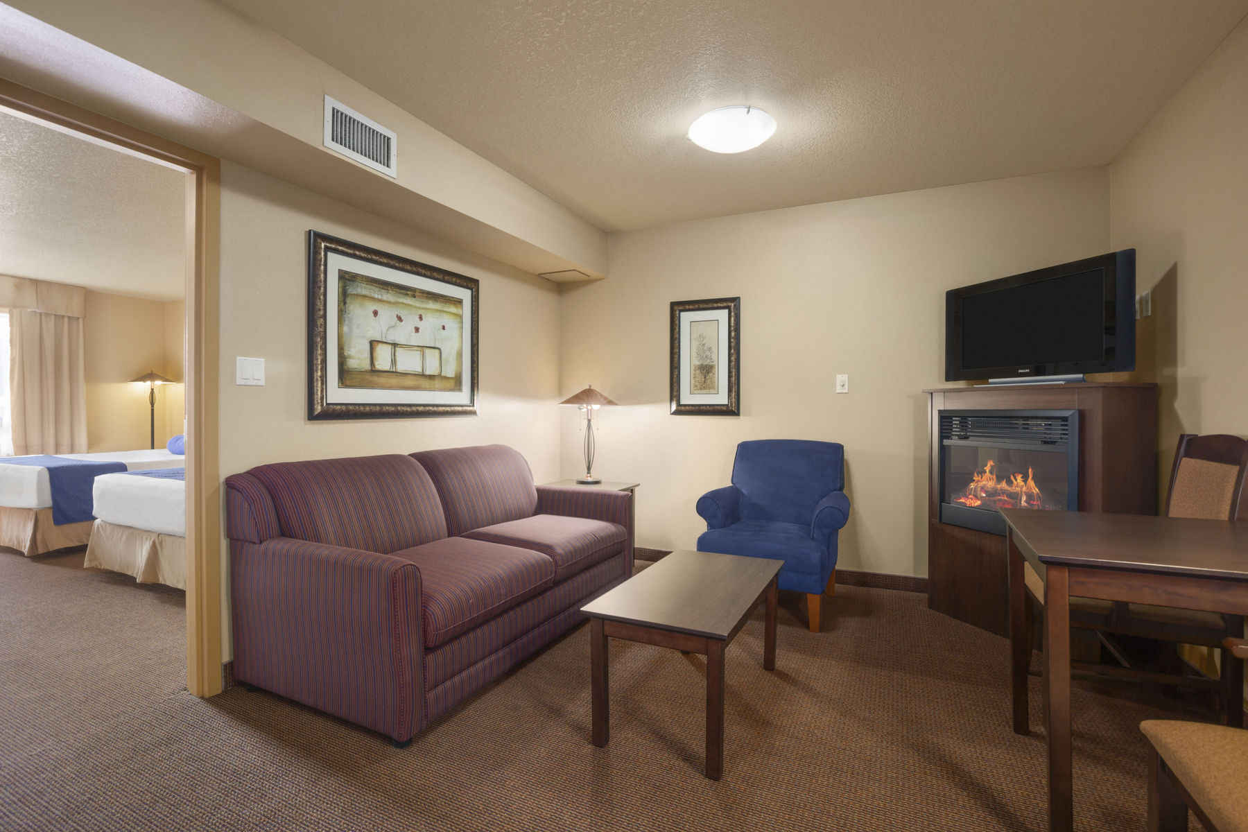 Grande Cache Inn & Suites Ngoại thất bức ảnh