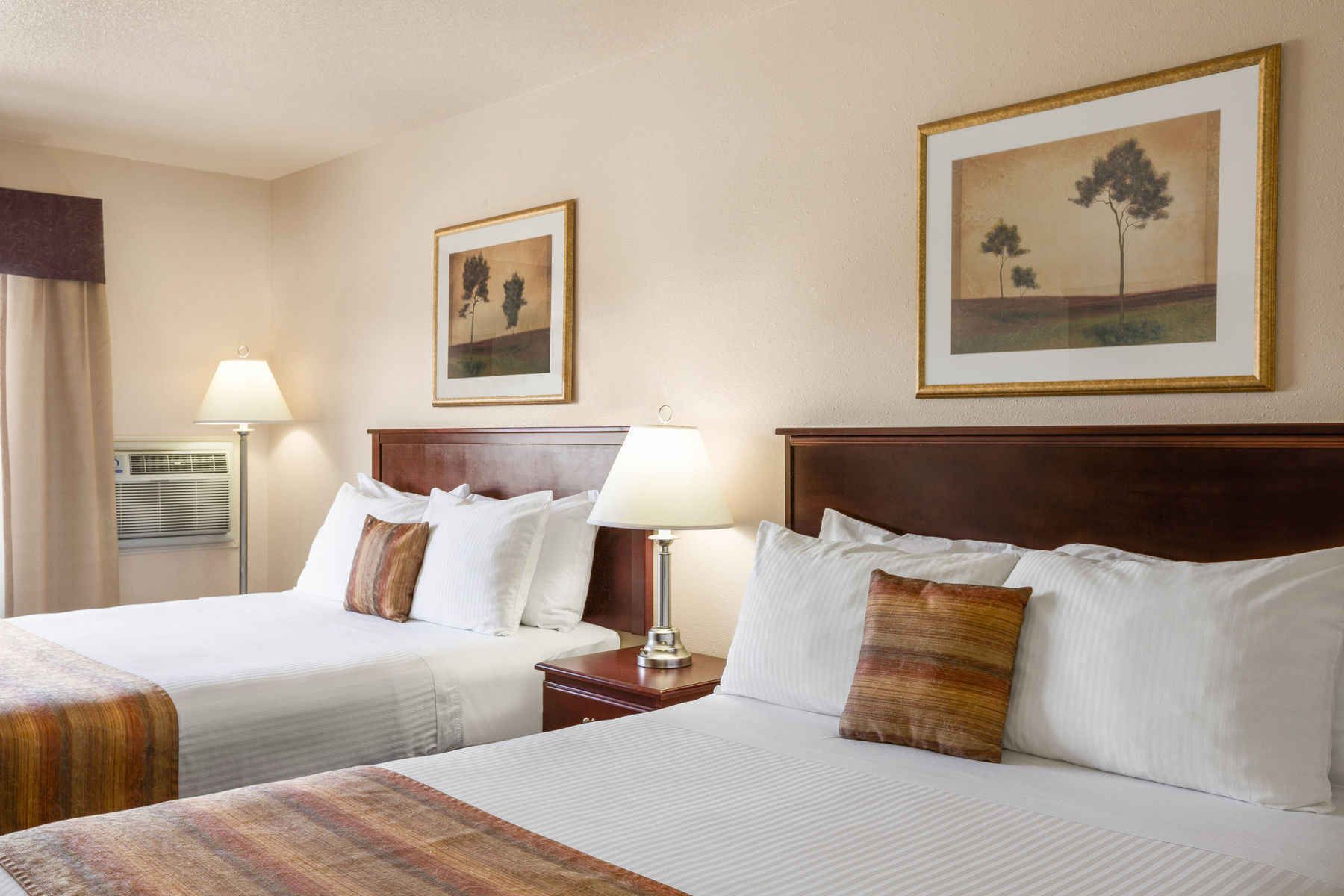Grande Cache Inn & Suites Ngoại thất bức ảnh